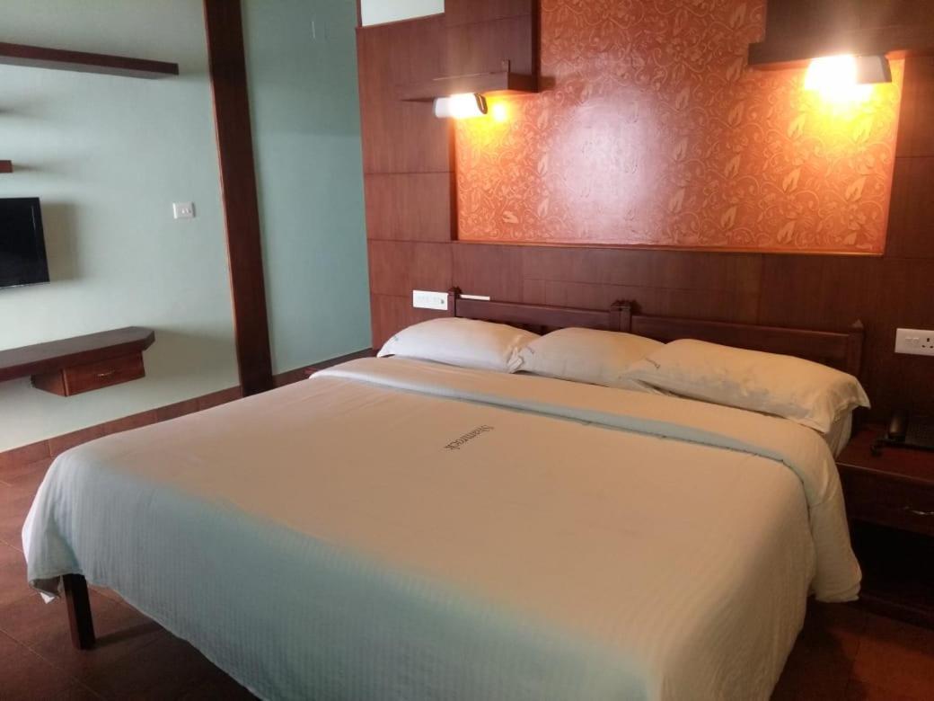 Shamrock Holiday Home Munnar Bagian luar foto